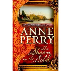 The Sheen on the Silk (Thorndike Press Large Print Basic Series)