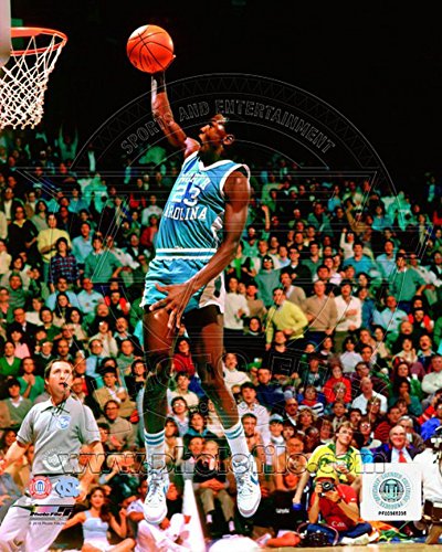 Michael Jordan University of North Carolina Tar Heels 1981 Action Photo 8 x 10in