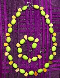 Mother-of-pearl and Gemstone Necklace and Bracelet Set