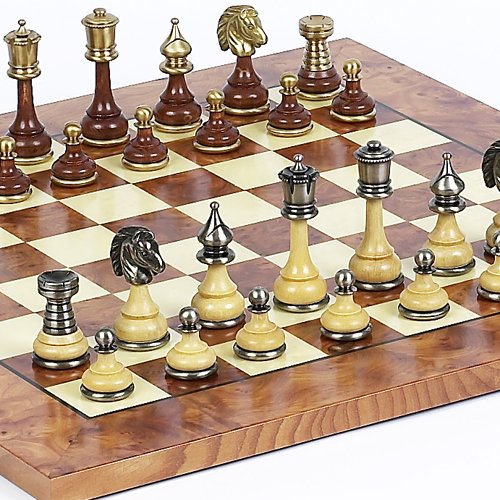 Bello Italiano Chessmen & Agostino Chess Board From Italy