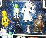  : Disney Star Wars The Muppets Collectible Figures Toy Set