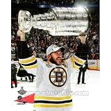Mark Recchi - holding the 2011 Stanley Cup Trophy - NHL 8x10 Photo (Boston Bruins)