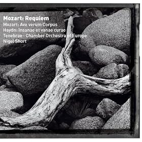 Mozart : Requiem In D Minor K626 : XIV Communio - Lux Aeterna