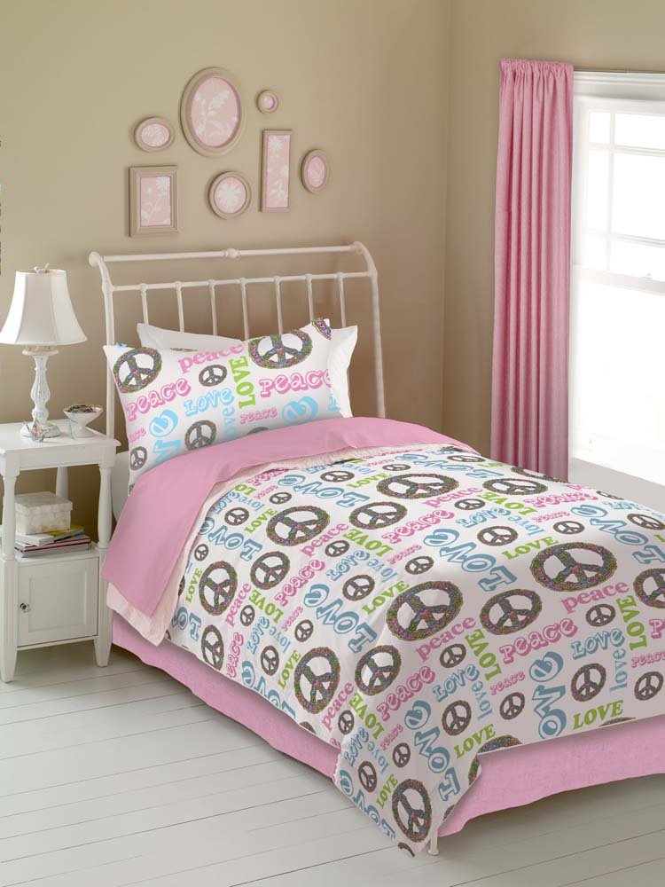  Peace and Love Comforter Set in Pink and White 