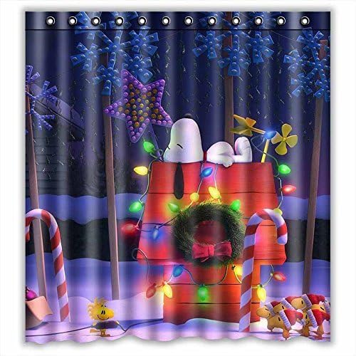 Yummy Bears Custom Peanuts Christmas Snoopy Pattern Waterproof Bathroom Shower Curtain 100% Polyester Fabric Shower Curtain Standard Size 66x 72