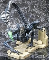 ALIEN vs. PREDATOR ウォリアー・エイリアン (1/6スケールPVC塗装済み簡易組み立てキット）