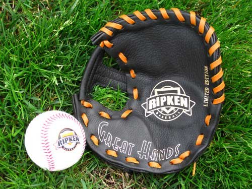 Cal Ripkin Great Hands Right Hander