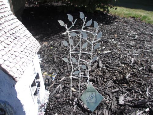 Miniature Fairy Garden White Leaf Trellis