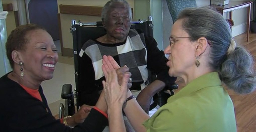 Amazon.com: Alzheimer's Dementia Hands-On Care DVD: 