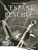 L'enfant pench�e
