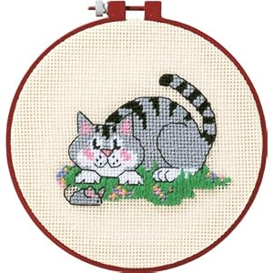Dimensions-Needlepoint-A-Cat-And-A-Mouse