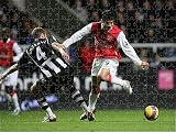 Jigsaw of Eduardo (Arsenal) David Rozehnal (Newcastle) from Arsenal FC