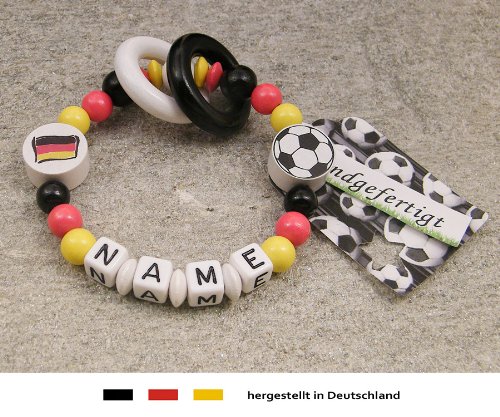 Baby Greifling Beißring geschlossen mit Namen | individuelles Holz Lernspielzeug als Geschenk zur Geburt & Taufe | Motiv Fussball Deutschland Flagge – schwarz, rot, gold