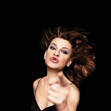 Sandra Bernhard