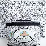 'NUGGLEBUDDY Microwaveable Moist Heat & Aromatherapy Organic Rice Pack. Cold Pack. Black & White Scroll Fabric with POMEGRANATE PASSION Aromatherapy. Great Gift Idea!