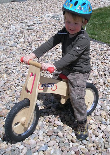 Diggin Active Skuut Wooden Balance Bike