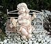 Mädchen auf Gartenbank Skulptur Statue Deko