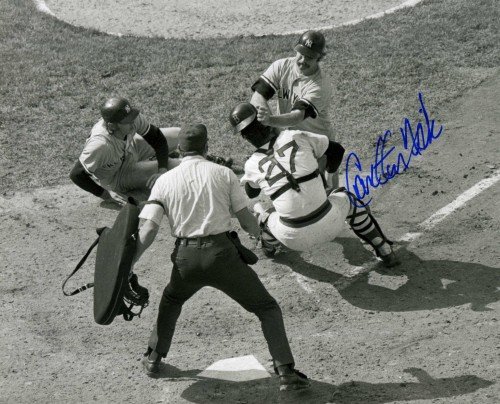 Carlton Fisk Autographed/Hand Signed Boston Red Sox 8x10 Photo (Tagging Munson)