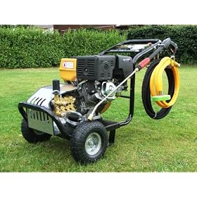 Kiam KM3200P Diesel Pressure Washer