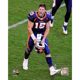  Tim Tebow - 2011 Denver Broncos NFL 8x10 Photo (action)