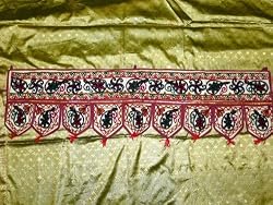 Toran White Paisley Motifs Hand Embroidered Wall Tapestry Valance