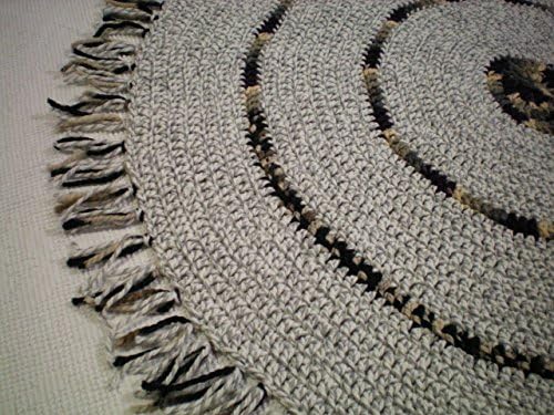 Handmade Light Gray &amp; Purple Round Crochet Rug