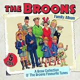 The Broons Family Album: A Braw Collection O The Broons Favourite Tunes