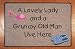 A Lovely Lady and a Grumpy Old Man Live Here - Indoor Mat - Fu�abstreifer  Dekorativ
