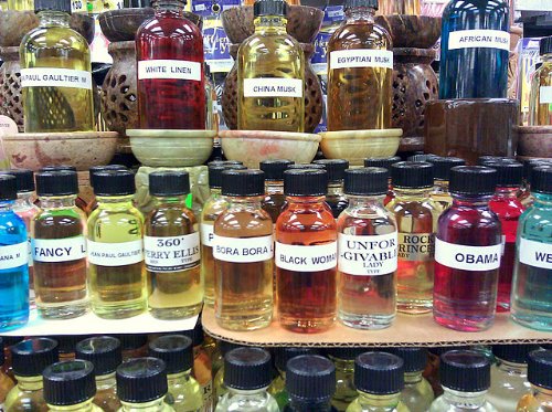 Fragrance & Perfume Oil to Wear or Burn - Scents for Women