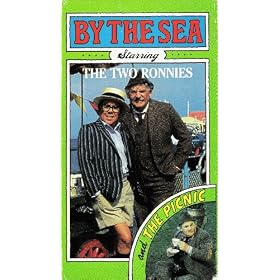The Two Ronnies: By The Sea & The Picnic [VHS]