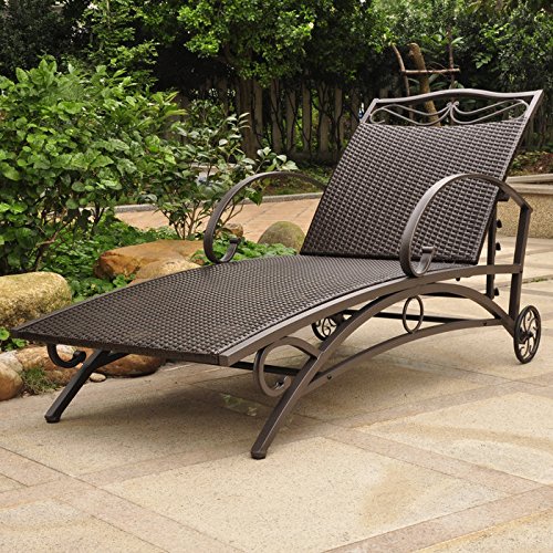 Valencia SteelFrame Wicker Chaise Lounge