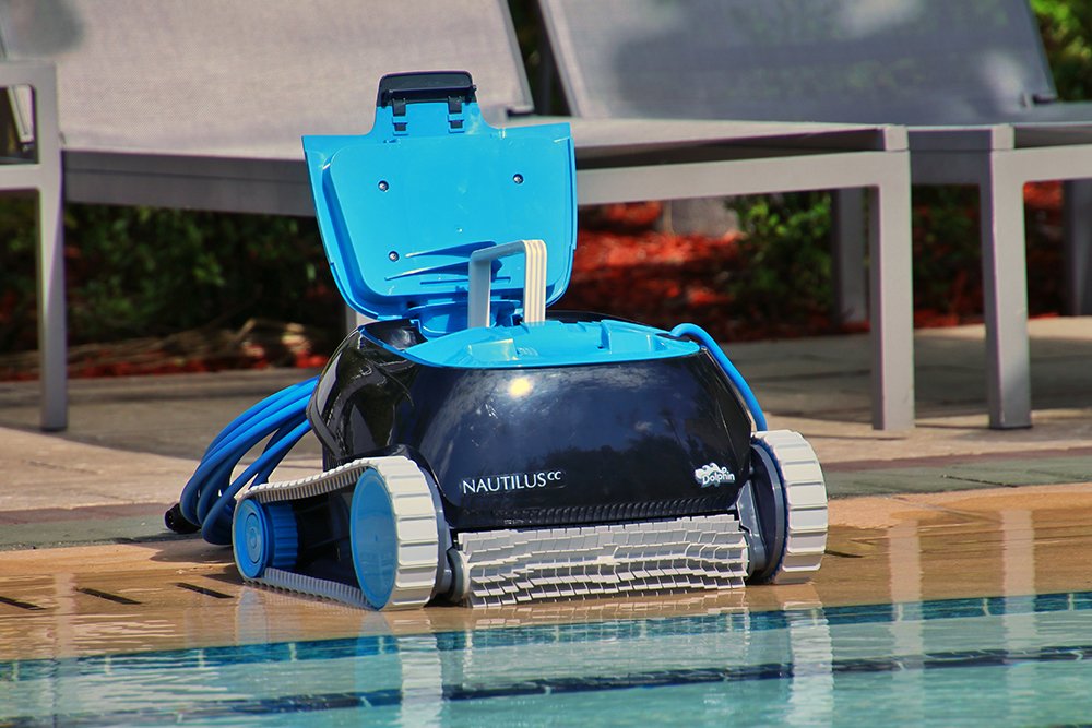 Dolphin Nautilus with CleverClean Robotic Pool Cleaner