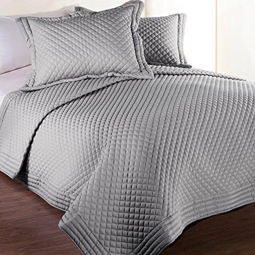 Microfiber Stain- and Water-Resistant Diamond Quilt by Lotus Home