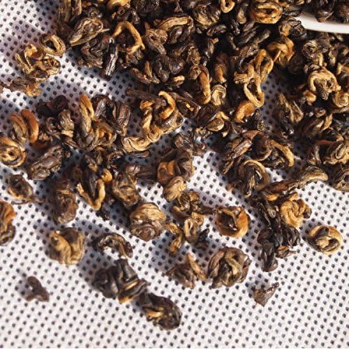 In 2014, Yunnan Diangong Tea Super Red Screw a Bud Leaf Tea Fruit Sweet Alcohol Free Shipping