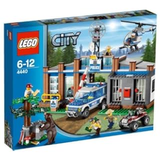 LEGO City 4440: Forest Police Station