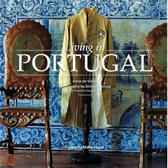 Living in Portugal (Living in..... Series)