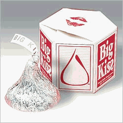 Big Kiss Solid Milk Chocolate Gift Box (8 Oz) by Madelaine Chocolate Novelties