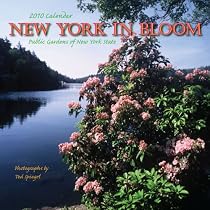 New York In Bloom 2010 Wall Calendar (Excelsior Editions)