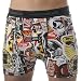 Die Vans Boxershorts hat vorne einen Knopfverschlu� und den Vans Schriftzug rundum auf dem Gummibund