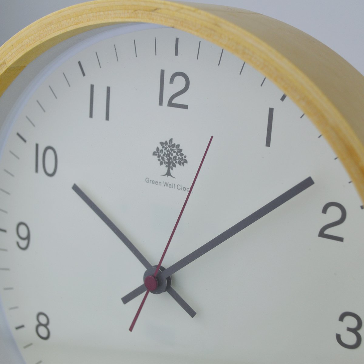 Hippih Silent Wall Clock Wood 8inches Non Ticking Digital Quiet Sweep