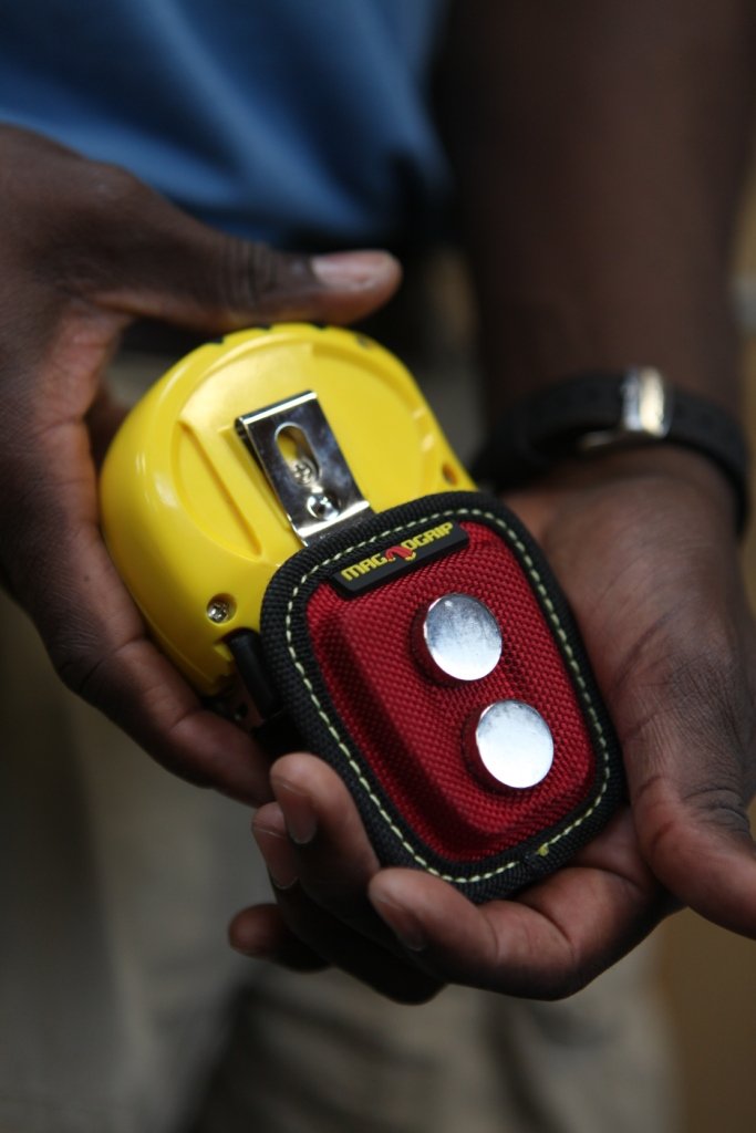 MagnoGrip 002290 Quick Snap Tape Measure Holder , New, Free