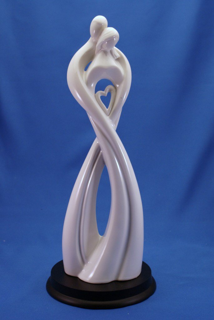 Infinite Love Statues Circle of Love Always