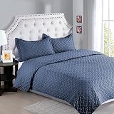 Bedsure Solid Pattern Style Quilt Set- Quilt and Sham, All Season, Hypo-allergic and Lightweight--3pcs Full/Queen, Pattern B Navy Blue