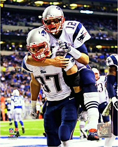 Tom Brady Rob Gronkowski New England Patriots NFL Action Photo (Size: 8