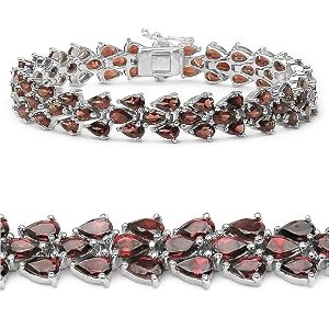 20.80 Carat Genuine Garnet Pears Silver Bracelet by