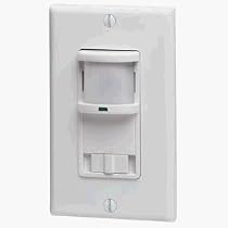 Leviton PR150-1LW Decora 150-Degree Passive Infrared Motion Activated Light Control with Switch, White