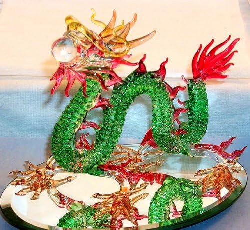 Dragon Chinese style Art Glass Extra-large design, detailed, 3.5x5.25"