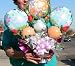 MOTHERS DAY BALLOON BOUQUET: BIG 18-INCHES-TALL and 18-INCHES WIDE MOTHERS DAY BALLOON BOUQUET! 6 Total Balloons and 4 Silk Roses will arrive all in ONE PIECE!