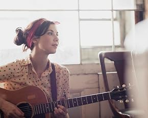 Image of Lisa Hannigan