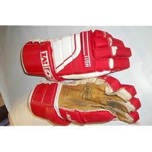 CCM B-HG11 Pro-Gard Thumb Lock Thumb Ice Hockey Gloves - size 11 inch - LIKE NEW